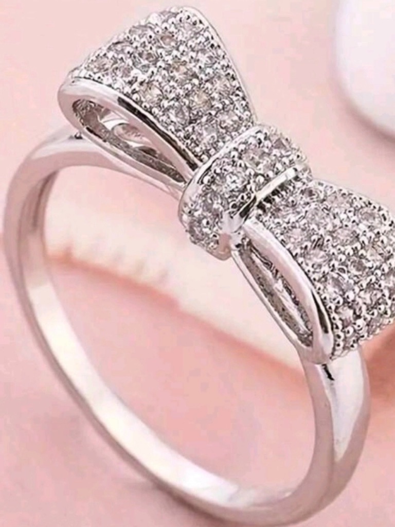 8- Total 925 Silver Bow Ring With Pav Crystals - Women's Ring